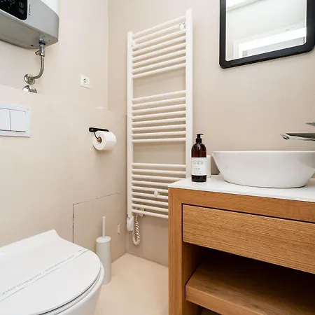 Dioniz Luxury * Ζαντάρ