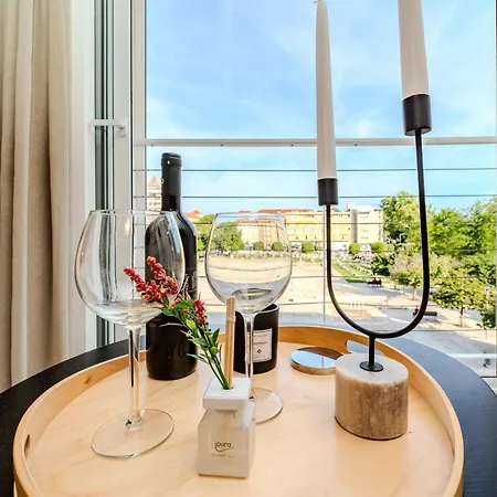 Dioniz Luxury 아파트