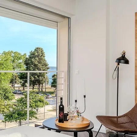 Dioniz Luxury Apartament *